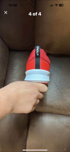 Red Men's Size M 10.0 (W 11.0) Adult Nike Trout Low Top (New)