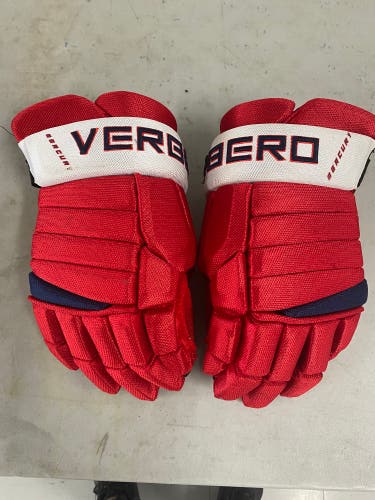 Verbero 14" red hockey Gloves