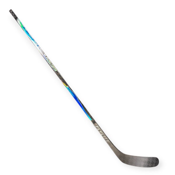 Bauer Vapor FlyLite Right Handed Hockey Stick Toe Pattern 77 Flex Pro Stock - William Nylander Demo