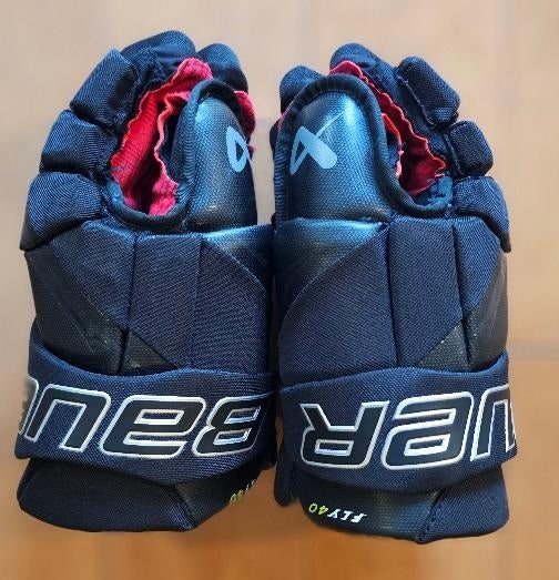 Bauer Vapor Fly 40 Gloves 13" (Used)