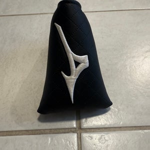Mizuno Head Cover (New)