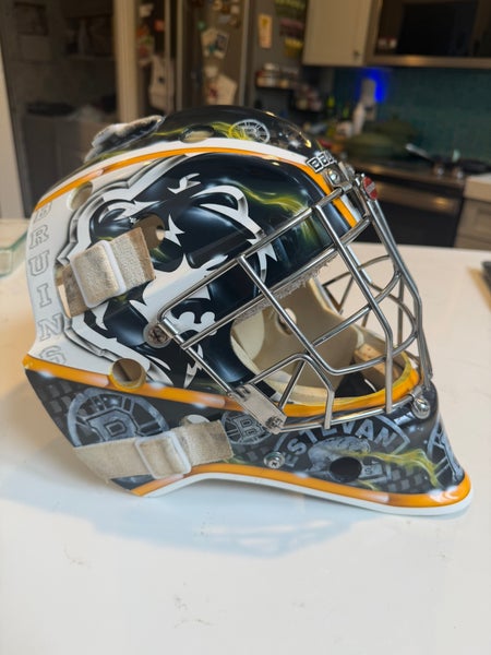 Senior Medium Bauer 960 Goalie Mask Custom Painted (Used)