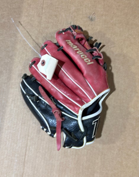 Red Marucci Caddo RH Infield Baseball Glove 11.5" (Used)