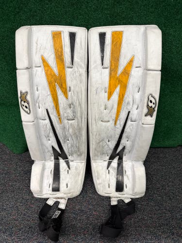 White & Yellow Youth Brian's NetZero 2 Goalie Leg Pads (Used) | 25”