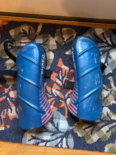 Adult Small Shred Shin Guard (Used)