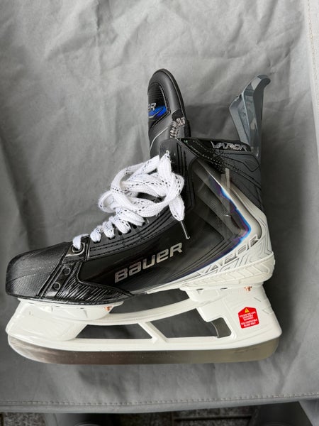 2025 Bauer Vapor Flylite Hockey Skates Narrow Width 8.5 (Used)