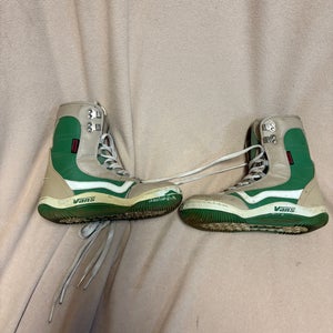 Women's Size W 7.0 Vans Siren Snowboard Boots (Used)