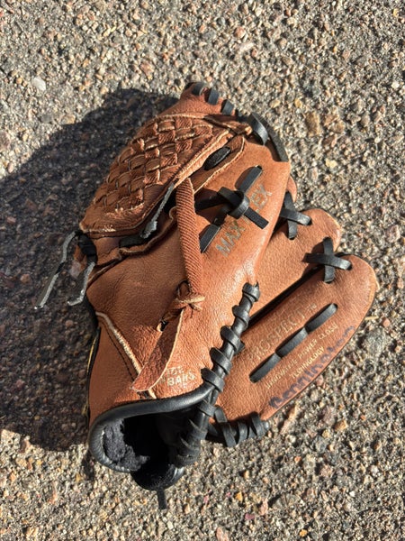 Brown Mizuno Prospect Series PowerClose RH Baseball Glove 10" (Used)