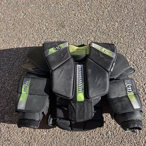 Intermediate Small / Medium Warrior RITUAL X4 E Goalie Chest Protector (Used)