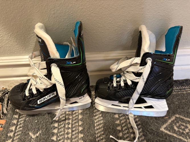 Bauer X-LP Ice Hockey Skates - Size Y8