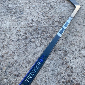 CCM Trigger 9 Pro Stock Hockey Stick Grip 70 Flex P90 Left 68453