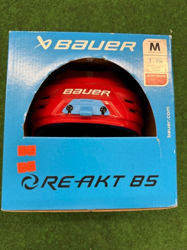 Red Bauer Re-Akt 85 Helmet (New) | Medium