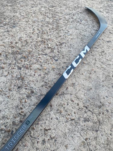 CCM Trigger 8 Pro Stock Hockey Stick Grip 85 Flex P90 Right 6846