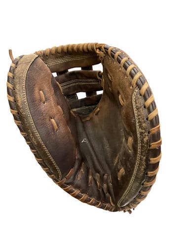 Used Easton PROWESS BB/SB Catchers RH Throw Brown 34" 11859-S000026920