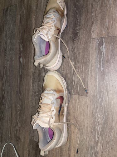 White Men's Size M 10.0 (W 11.0) Adult Nike Trout Low Top Metal (Used)