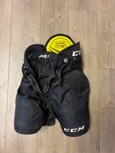 Black Youth Small CCM Super Tacks AS1 Hockey Pants - Excellent condition