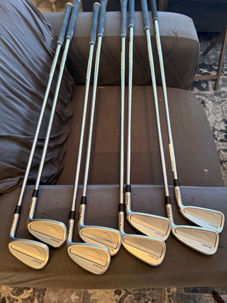 Men's Ping i230 Right Handed Iron Set Stiff Flex (8 Clubs) #4 - #9, PW, GW Steel Shaft (Used)
