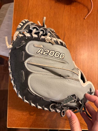 RH Wilson Catcher's A2000 Softball Glove 34" (Used)