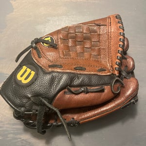 Used Wilson A2452 11.5” RH Baseball Glove