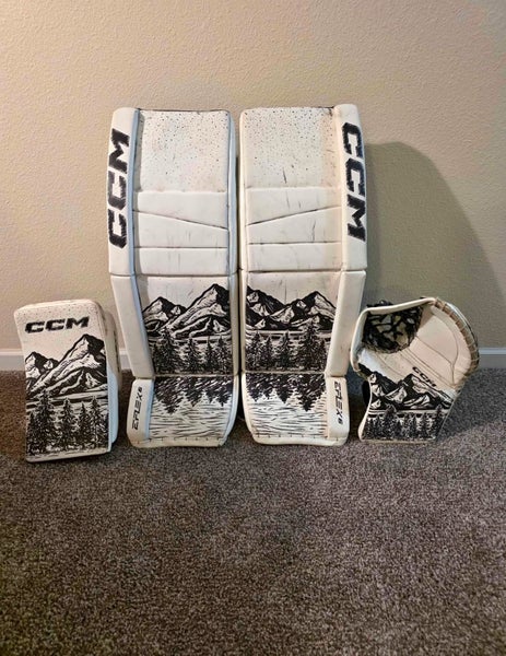 CCM Eflex 6 All Out Custom goalie pad set