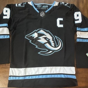 Utah Mammoth Clayton Keller #9 Black Home Jersey Adult Medium (50)