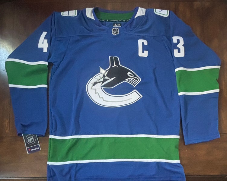 Vancouver Canucks #43 Quinn Hughes Adult Size Large (52) NWT