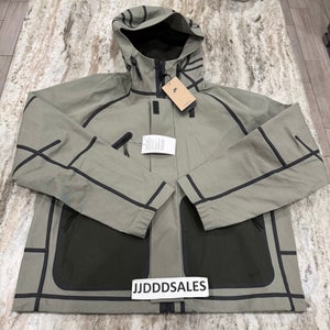 Nike Tech Storm-Fit Hooded Rain Jacket Light Army Men’s Sz Small HM9473-320 $395

New With Tags