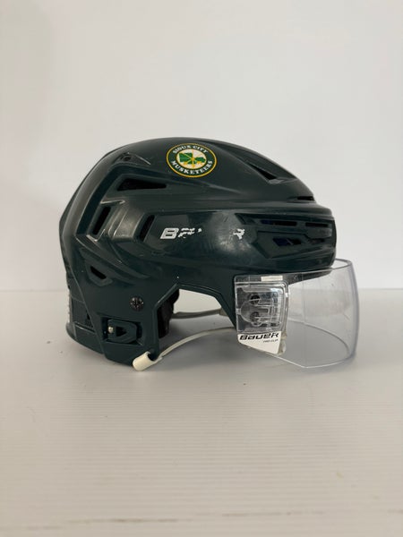 Used Green Medium Bauer Re-Akt 150 Helmet Pro Stock