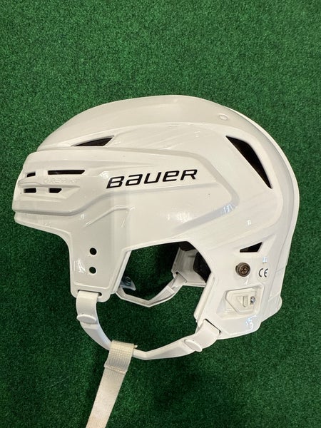 White Bauer Re-Akt 85 Helmet (Used) | Medium