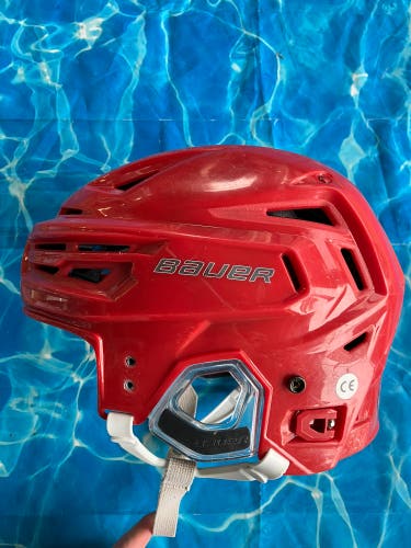 Red Large Bauer Re-Akt 155 Helmet (Used)
