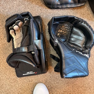 31" 2023 True HZRDUS 7X4 Goalie Leg Pads (Used)