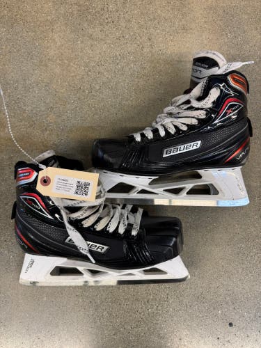 Senior Bauer Vapor X700 Hockey Goalie Skates Extra Wide Width 7.5 (Used)