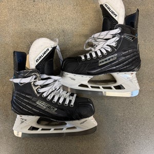 Intermediate Bauer Nexus 7000 Hockey Skates | Size 5.5 Narrow