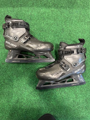 Intermediate Bauer Konekt 2 Hockey Goalie Skates Size 5 (Used)