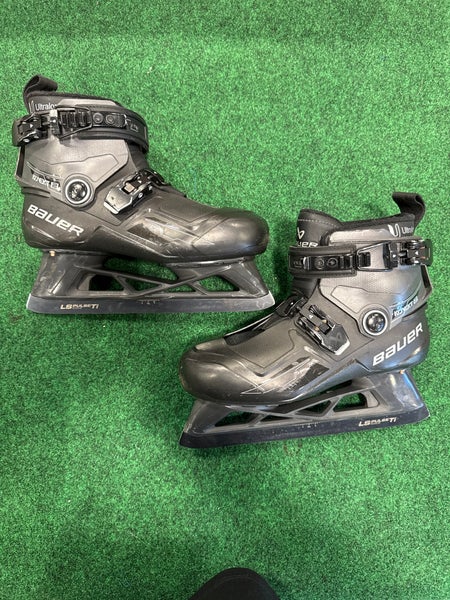 Intermediate Bauer Konekt 2 Hockey Goalie Skates Size 5 (Used)