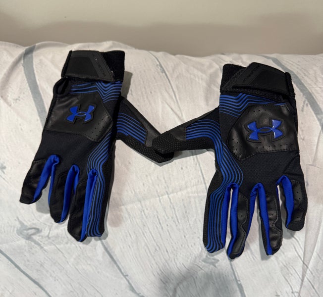 Youth Under Armour Batting Gloves