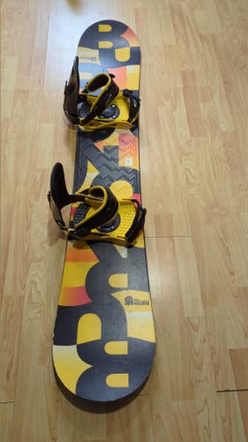 Burton Progression 163cm Wild snowboard With Burton Bindings Size L Fit 10.5-15.