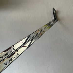 *2 Pack* of New 87 Flex P92 Senior Bauer Vapor Hyperlite 2 Left Handed Hockey Sticks