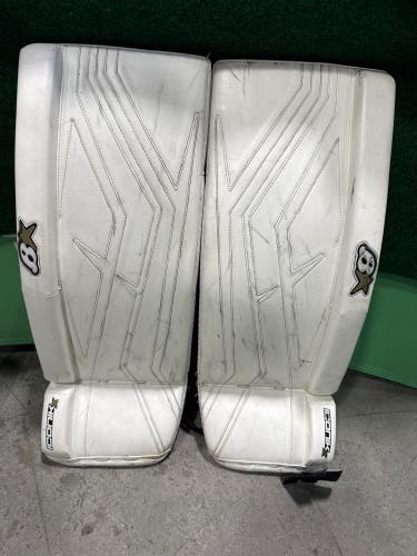 White Junior Brian's Iconik X Goalie Leg Pads (Used) | 27" +1"