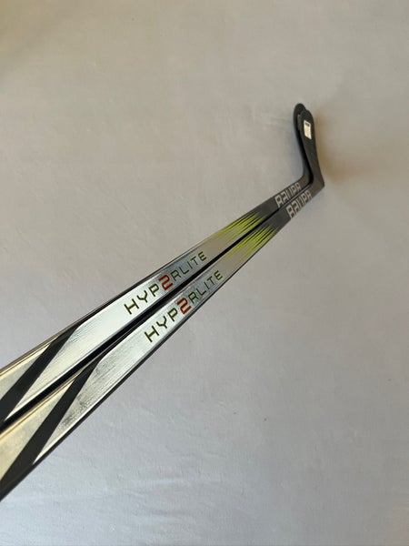 *2 Pack* of New 77 Flex P28 Senior Bauer Vapor Hyperlite 2 Left Handed Hockey Sticks