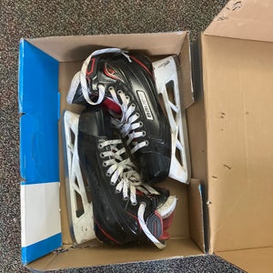 Senior Bauer Regular Width Size 7.5 Vapor 1X Hockey Goalie Skates