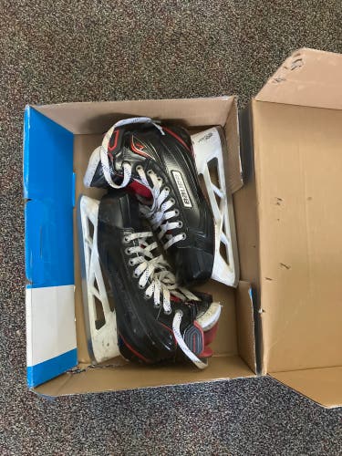 Senior Bauer Regular Width Size 7.5 Vapor 1X Hockey Goalie Skates