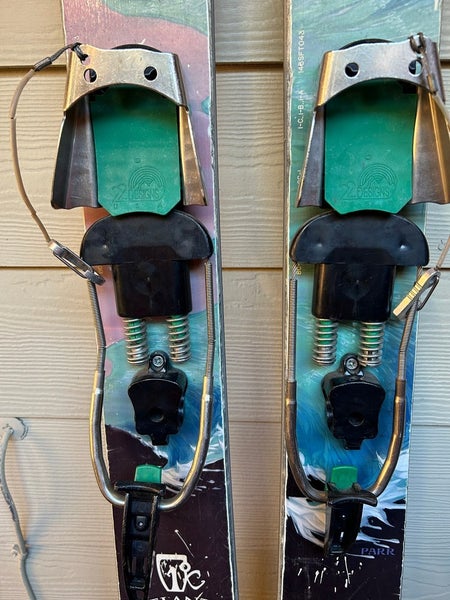 2025 22 Designs Vice Kids Telemark Bindings 22Designs boys girls youth junior jr