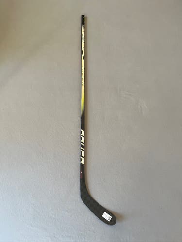 New 77 Flex P28 Senior Bauer Vapor Hyperlite 2 Left Handed Hockey Stick