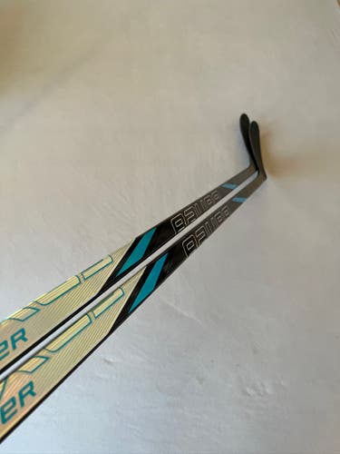 *2 Pack* of New 70 Flex P28 Senior Bauer Nexus Tracer Left Hand Hockey Sticks