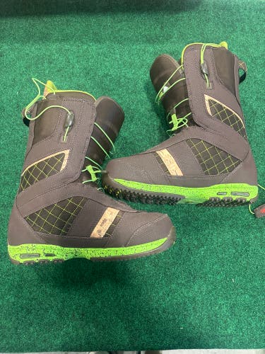 Burton Ruler Snowboard Boots (Used) | Men's Size 9