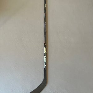 New 60 Flex T28 Intermediate True HZRDUS 9x4 Right Handed Hockey Stick