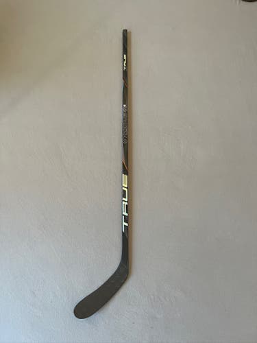 New 60 Flex T28 Intermediate True HZRDUS 9x4 Right Handed Hockey Stick