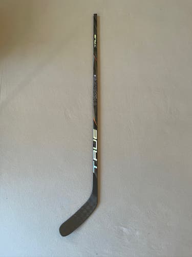 New 60 Flex T27 Intermediate True HZRDUS 9x4 Right Handed Hockey Stick