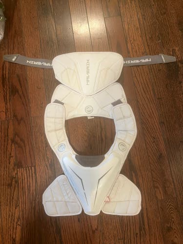 Medium Adult Maverik MAX EKG Shoulder Pads (Used)